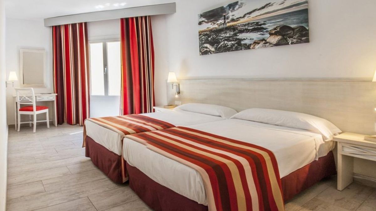 Marinda Garden Aparthotel Cala en Bosch Luaran gambar